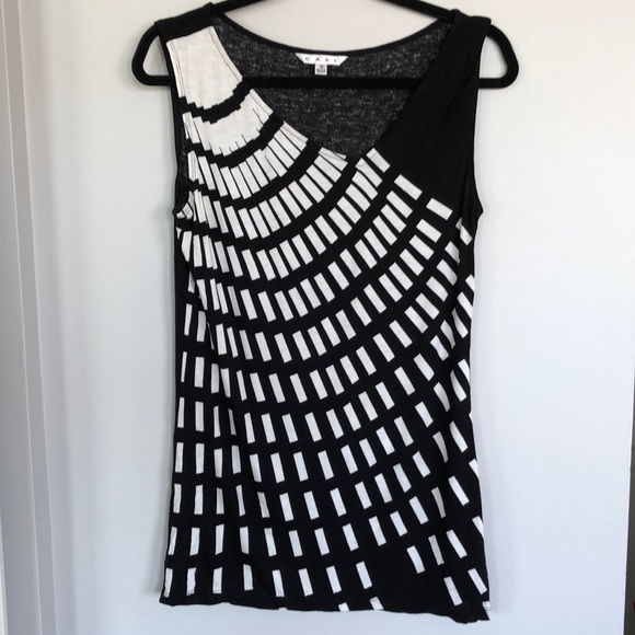 CAbi Geometric Print Sleeveless Top - Picture 2 of 7